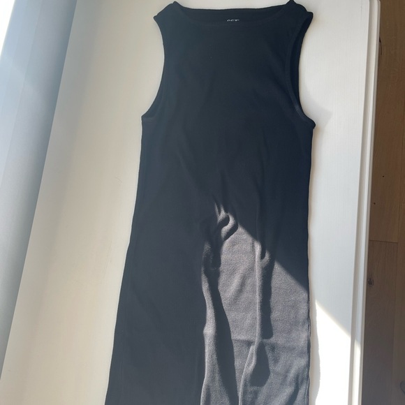 Set Active Dress - Picture 3 of 5
